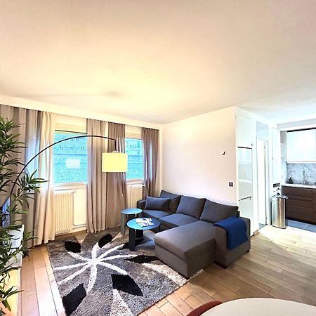 Big Apartment Eiffel Tower View Paris Ngoại thất bức ảnh